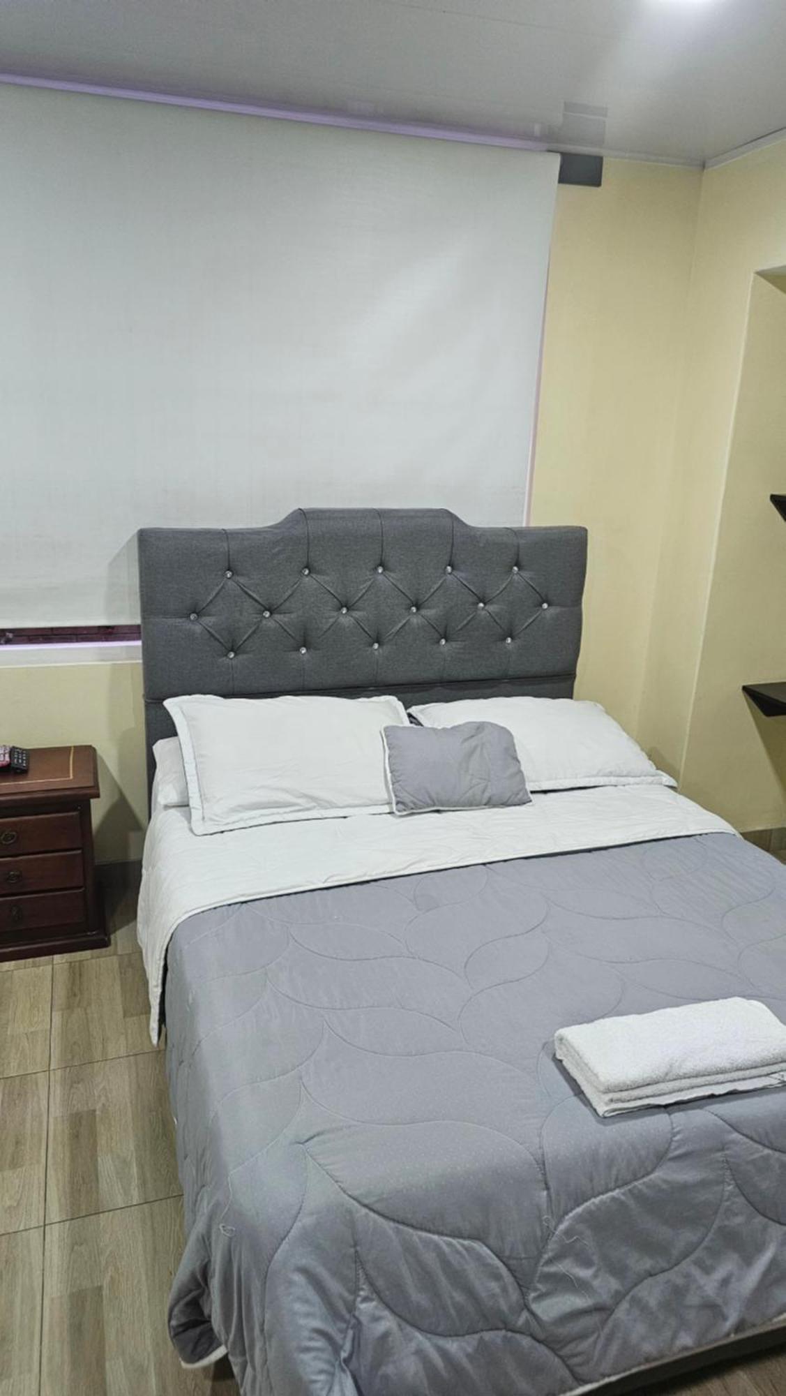 Colisseum Roma House - Turin- Campin Movistar Embajada Cubo Colsubsidio Privatunterkunft